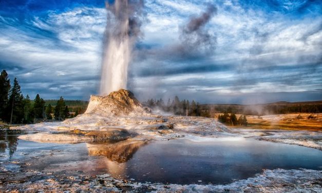 Is The Yellowstone Supervolcano Close To Erupting?? You Might Be Surprised!